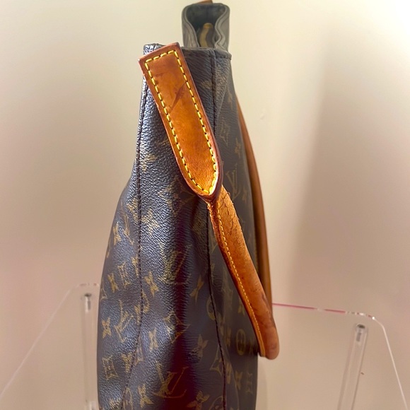 VINTAGE — Louis Vuitton PM Looping Shoulder Bag - Picture 7 of 13